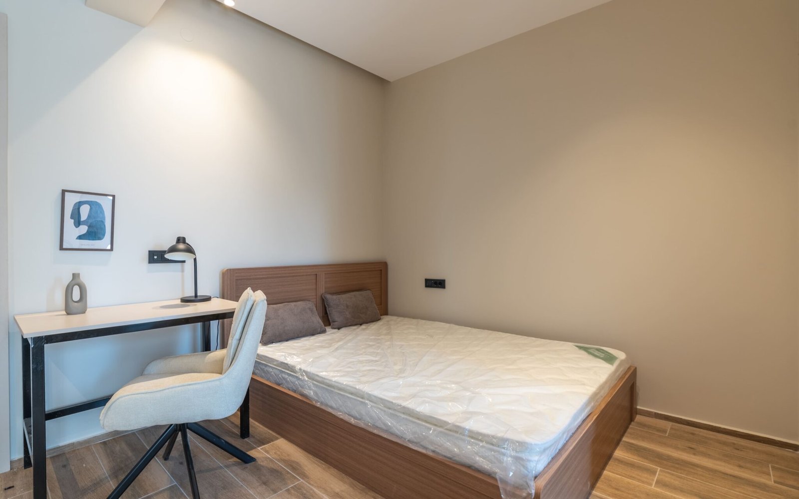4_ROOM_2_