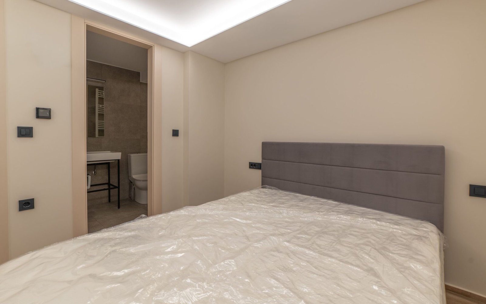 6_ROOM_3_